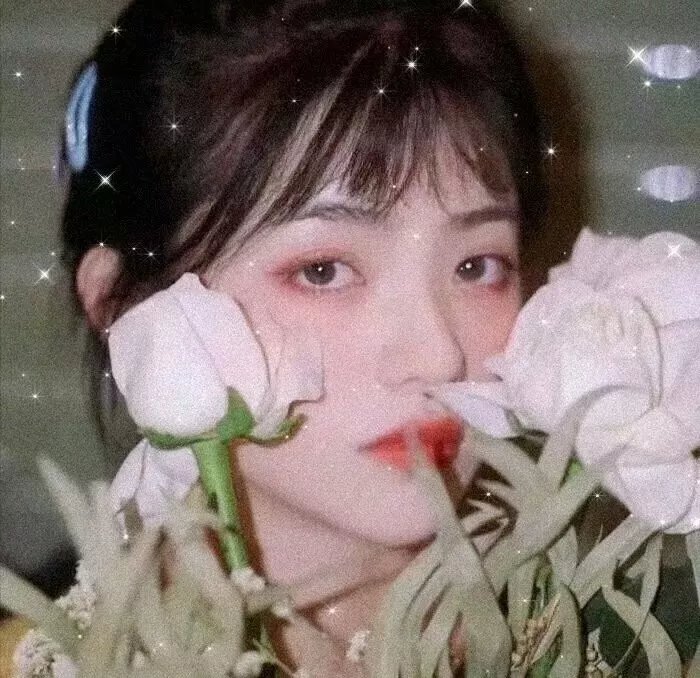 我们中的一个被绊倒